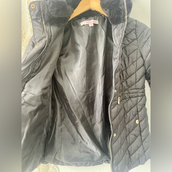 KIDS | CI SONO | Girls Black Puffer Jacket with Faux Fur Hood size L/12 - Picture 5 of 7